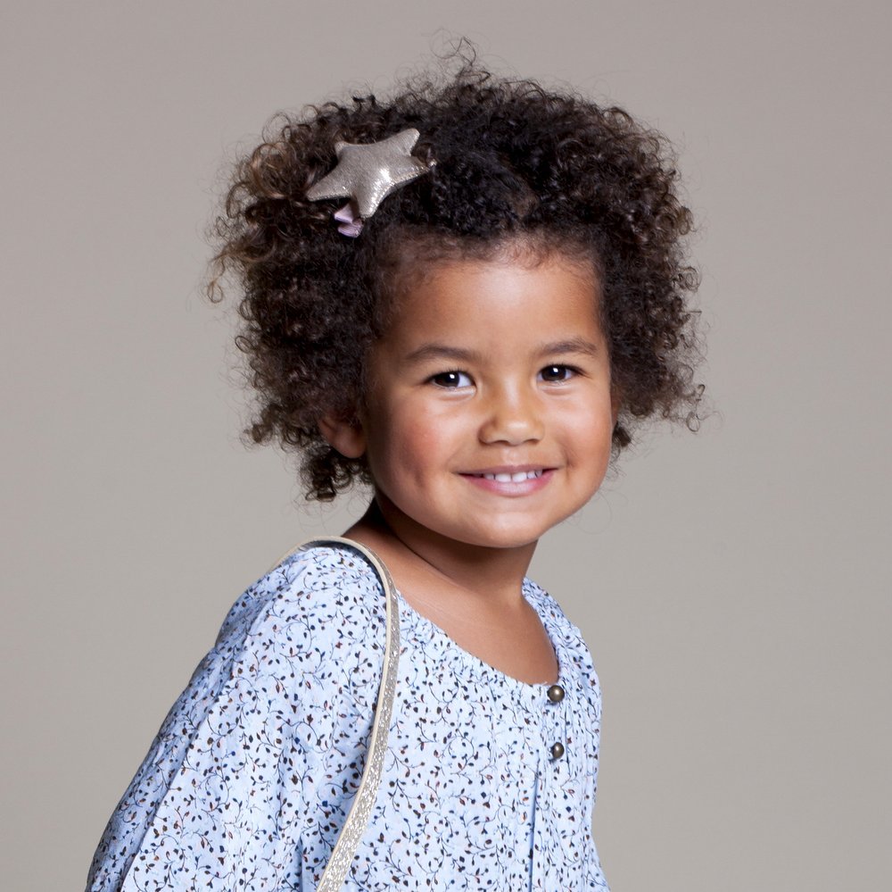 Girls Shiny Metallic Star Shaped Hair Clip - Kids All Ages