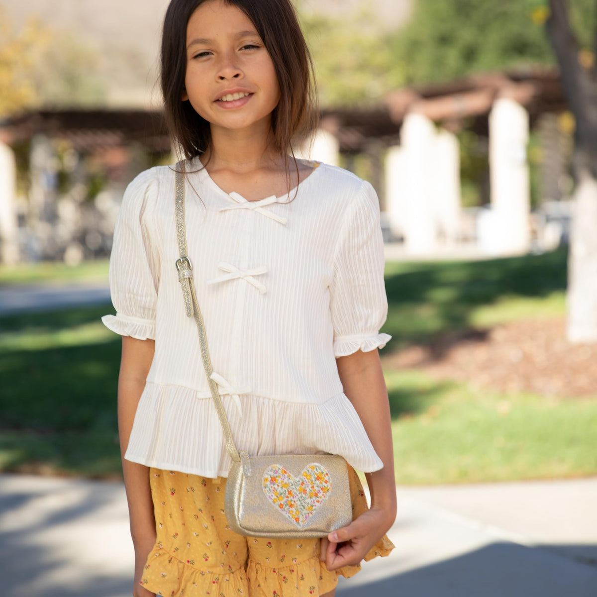 Sparkly Glitter Heart Purse for Girls Ages 3–8 – Cute Crossbody Gift