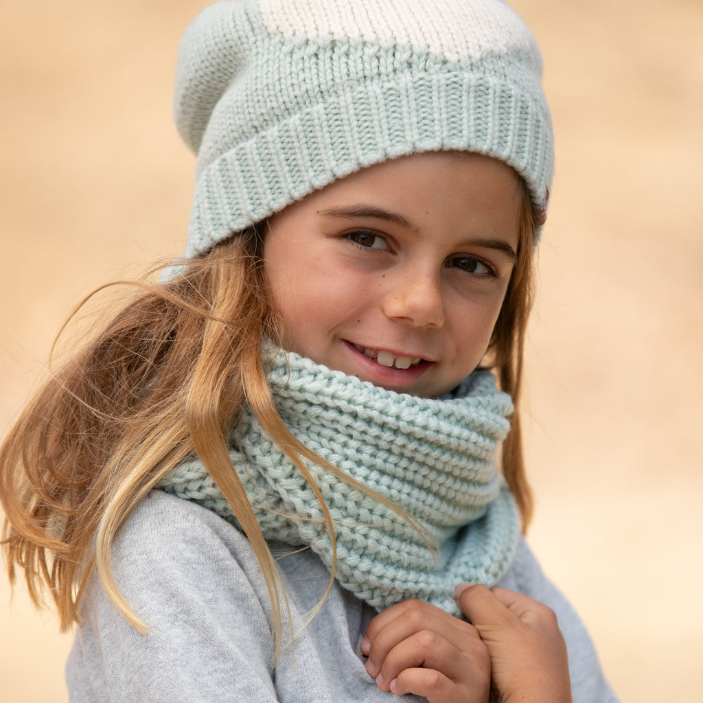 Kids Chunky Knitted Infinity Scarf / Neck-Wrap (Girls 4-14 Year Old)