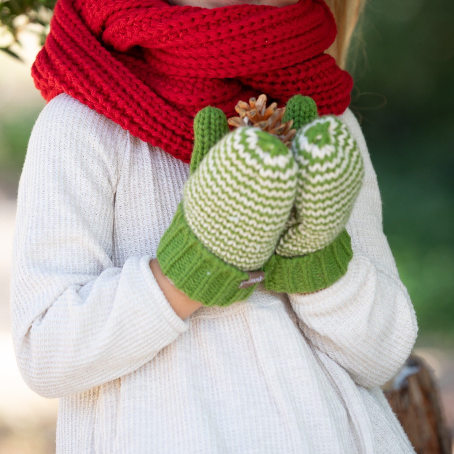 Stripe Knit Mittens: Warm Fleece Lined Acrylic Gloves for Children 1-12 Years