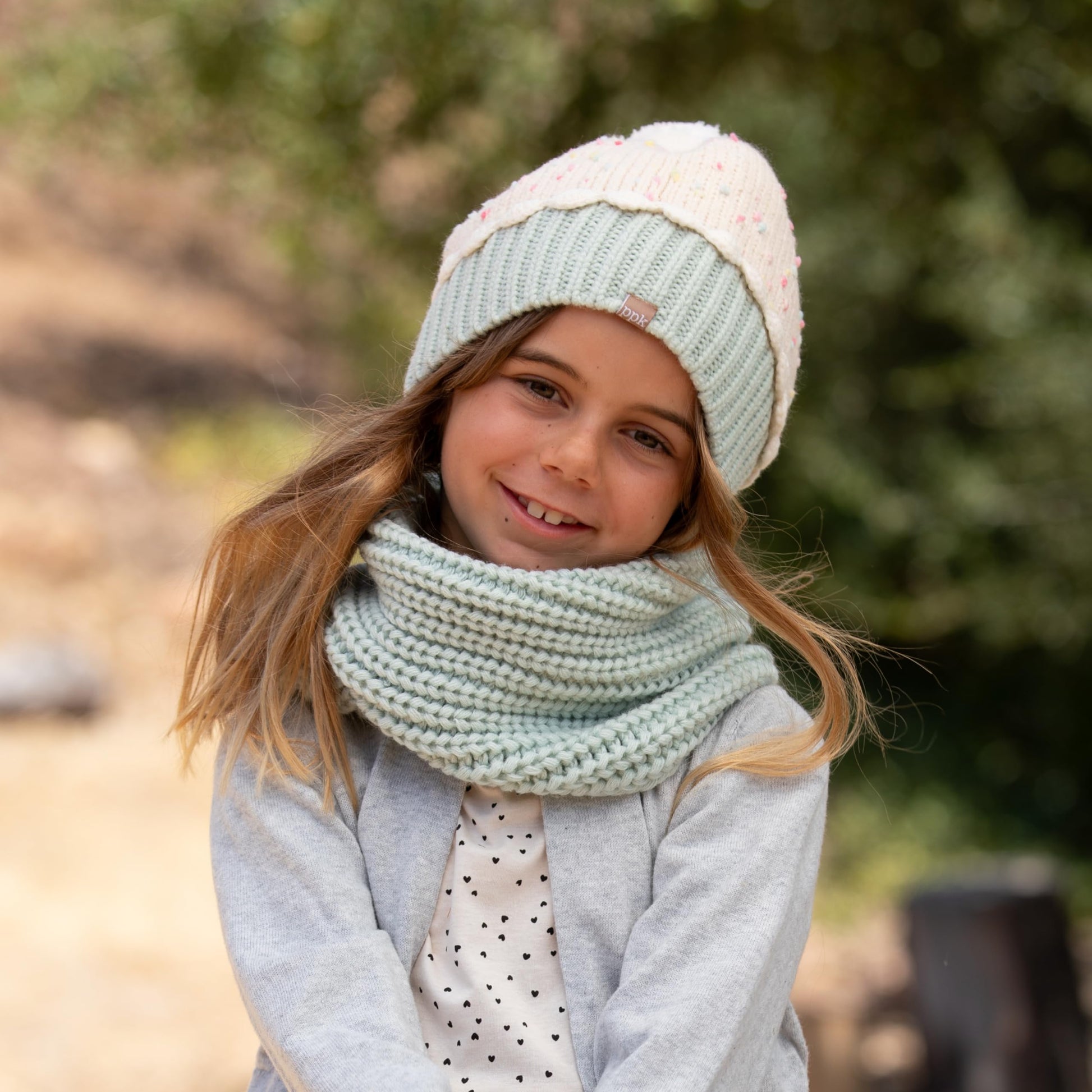 Cupcake Shaped Knit Beanie Hat 2-Pc Set with Mittens, for Toddler, Girls 2-6 Y, Cute Novelty Design
